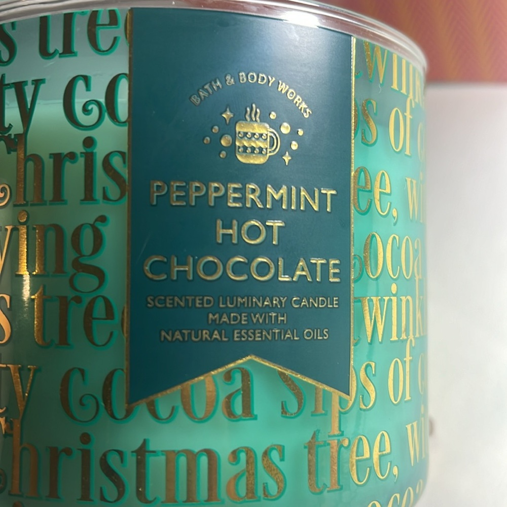 Bath & Body Works Peppermint Hot Chocolate Scented  Luminary 3 Wick Candle NWT - Picture 6 of 8